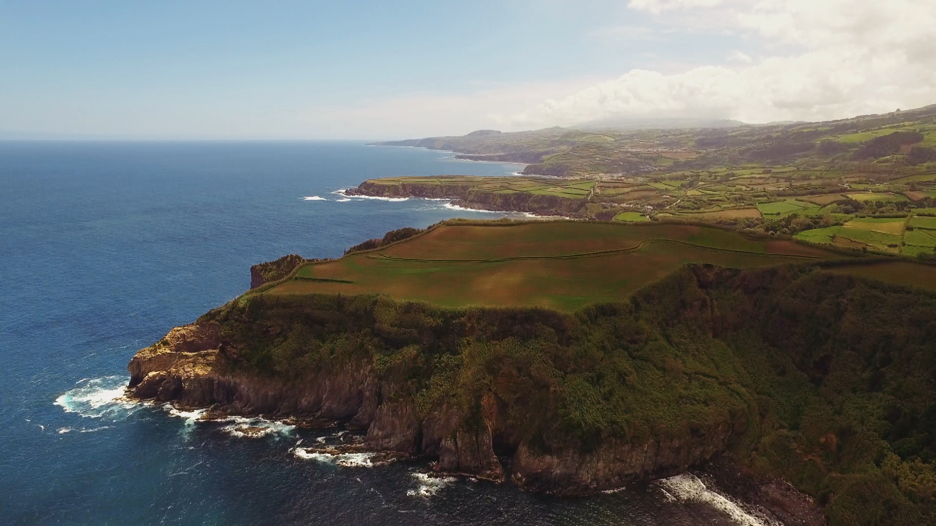 L’île de Sao Miguel vue du ciel.