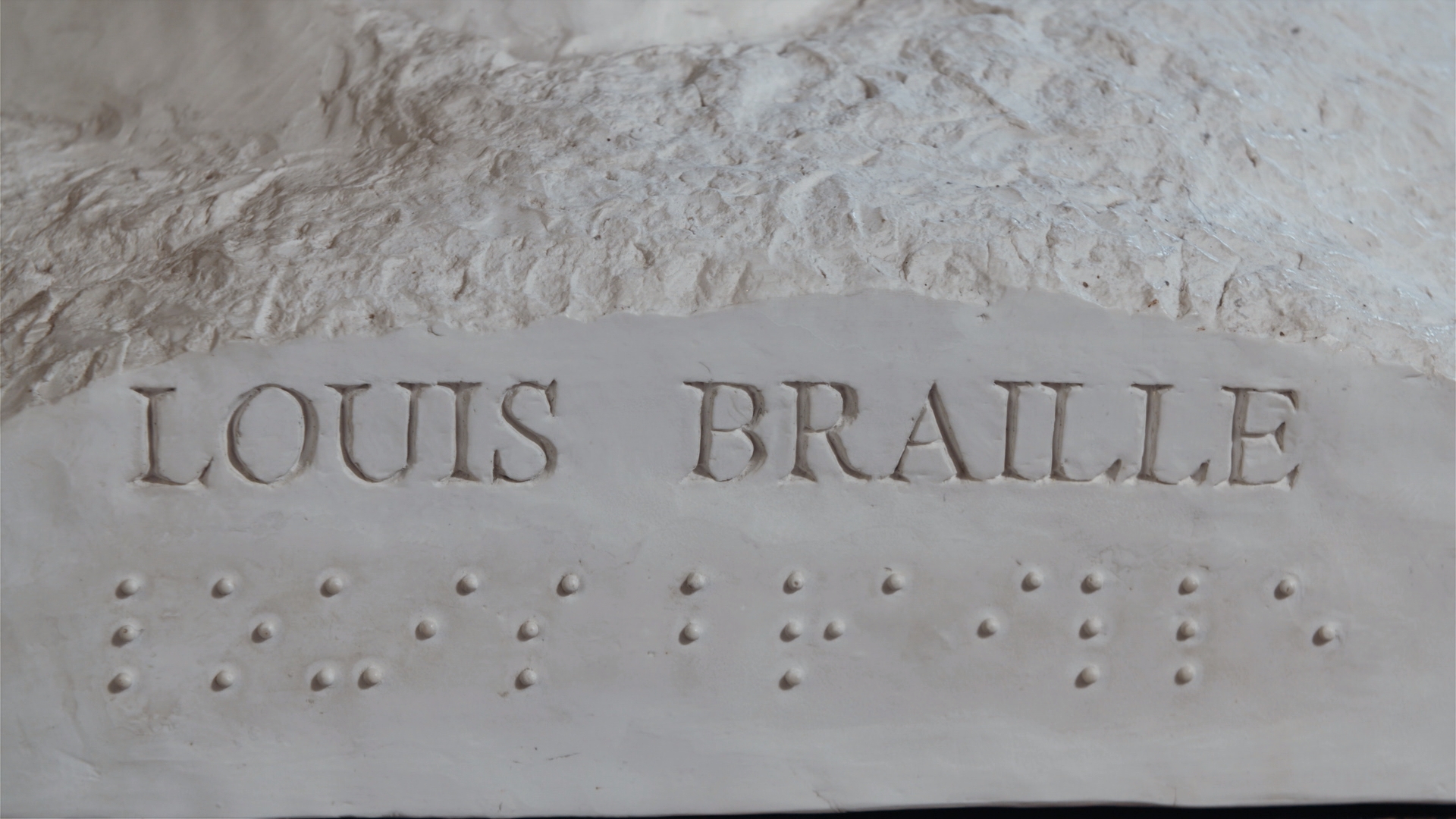 Socle d’un buste de Louis Braille