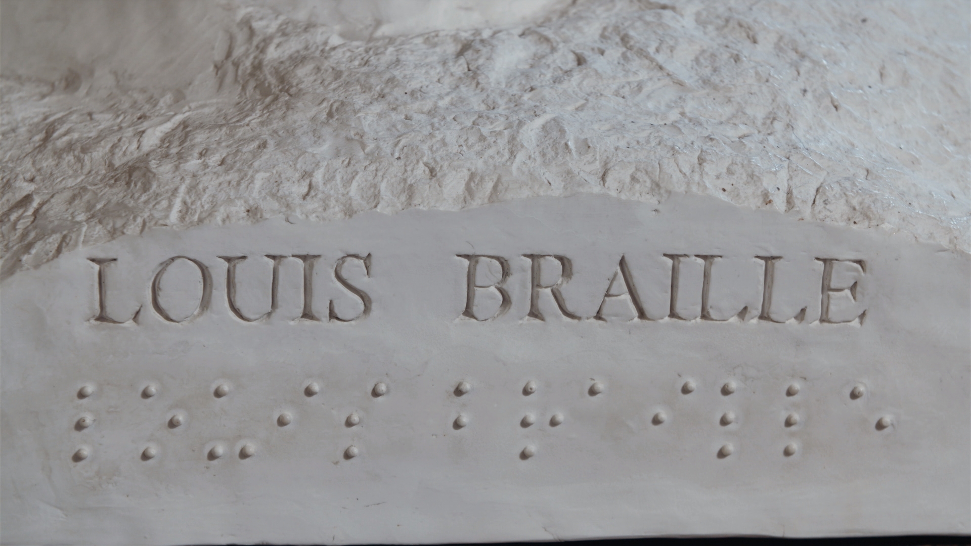Socle d’un buste de Louis Braille